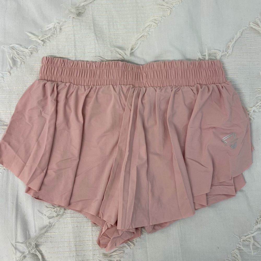 Flowy yoga shorts